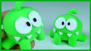 Лепим Ам Няма из пластилина. Om Nom from 