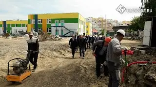 В лицее ждут блоки, в манеже отделывают фасад. Как идет строительство соцобъектов в Засвияжье
