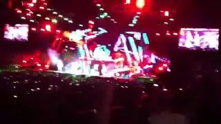 One direction -  Kiss You (TMH Tour: o2, London 23/2)