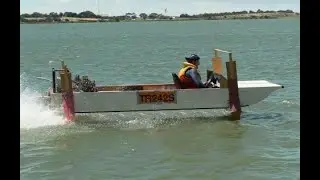 HYDROFOIL FLYING DOWN UNDER -- ROD MULLER