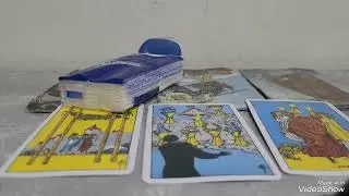 FAI LA DOMANDA E TAROCCHI RISPONDONO