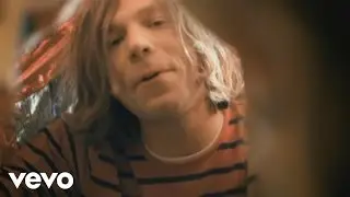 Cage The Elephant - Shake Me Down (Official Video)