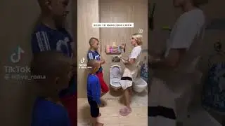 коли ти мама двох синів🤣🤣😹👍🔞 #блондинка #сиськи #писюн #жопа #рек #избиянки #девушкакакает #понос