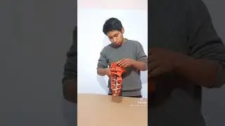 Titan colosal en origami