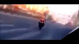 NACKT AUF DEM MOTORRAD /NEW SEXY Girls Bike CRASH COMPILATION 2018