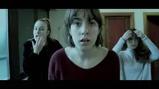LA SOMBRA EN EL ESPEJO CORTOMETRAJE