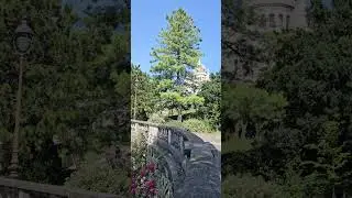 JARDIN DES PLANTES À  MONTMARTRE, PARIS