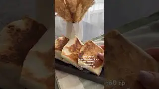 Подкидываю вам идею для завтрака . Всё очень просто и вкусно . #завтрак #перекус #быстрыйрецепт