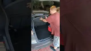 Model Y How to Easily Adjust and Remove the Rear Privacy Divider. 