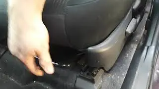 Stuck driver seat in 2016 Toyota RAV4 - Part 4