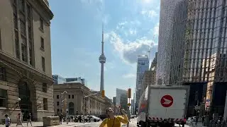 Vinyl Record Shopping in Canada’s Biggest Record Store!