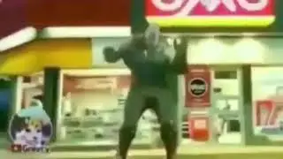 😂