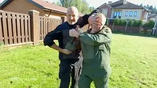 Вариант освобождения из захвата.