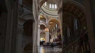 UK London church is gorgeous!!😍💫