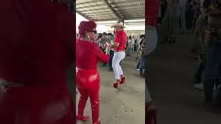 #baile