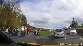 Biker down, dodgy overtakes, dodgy pullouts and a long rant : Pink Floyd version