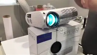 Crenova XPE660 home theater projector