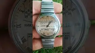 Часы Ракета коледж...