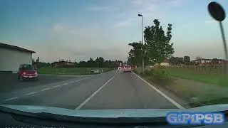 Con l'auto nel fosso - DashCam Italia