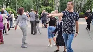 Я Королева ночи Танцы 🕺🕺 в парке Горького Май 2021 Харьков