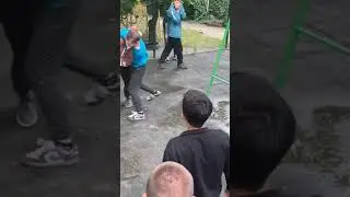 я в синем #shortvideo #shortsfeed #boks #sport Не советую повторять это постонова "