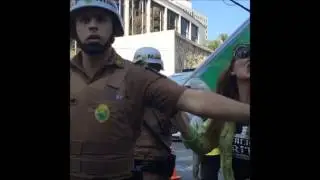 [Blog da Folha] Letícia Sabatella é hostilizada durante protesto contra Dilma Rousseff em Curitiba