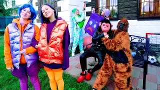 ГЛАША ПУТЕШЕСТВЕНИЦА и НАТАШИ ПУТЕШЕСТВЕННИЦЫ ЛУЧШИЕ ПОДРУГИ? - СУМАШЕДШИЕ ПРИКЛЮЧЕНИЯ ГЛАШИ #6