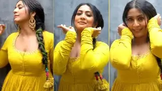 Navya nair cleavage