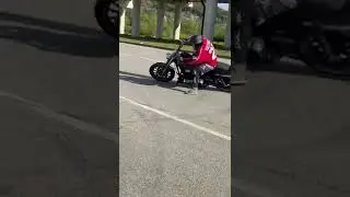 Агрессивный разворот на Харлее в Сочи!!! 