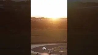 V8 supercars @ easterncreek turn 2
