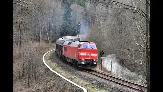 Red ER, DB Cargo freight train at Marslev and MZ 1449 in Grejsdalen towards Herning - February 2022