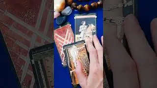 ЧТО ДУМАЕТ О ВАС ЗАГАДАННЫЙ ЧЕЛОВЕК?❤️⚘️☕️🃏 #таро #tarot #гаданиетаро #раскладтаро #таролог #shorts