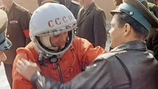 Why Yuri Gagarin's spacesuit shouldn't have been caught on camera