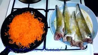 Запечённая скумбрия в фольге с морковью и лимоном.