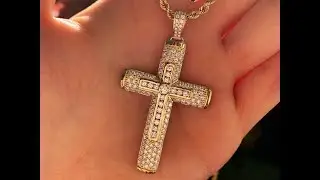 Prächtiger Kreuz-in-Kreuz Anhänger mit Brillanten | Magnificent Diamond Cross Pendant