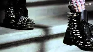Britney Spears-Heavy Metal Lover