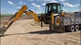 #jcb Jcb 4cx Bekoloder Kulanan Ustamız Kamyondan İndiriyor