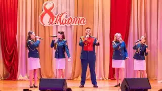 С праздником!