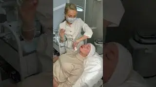 Алена Шишкова на процедуре моделирования лица препаратом MesoSculpt. Клиника Венеса