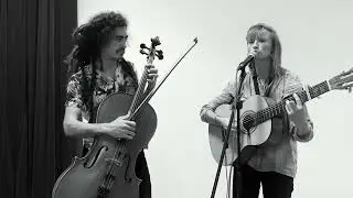 Rise like roses Chloe & Gaby (Live session)