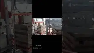 Перекладка кирпичей и тротуарной плитки с технологического поддона на транспортный поддон.