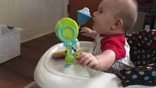 Five Month Old Loves HEY BEAR sensory videos!