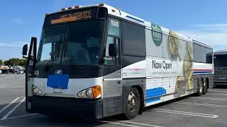 (SPECIAL) Ex-Coach USA 2009 MCI D4500CT #70426