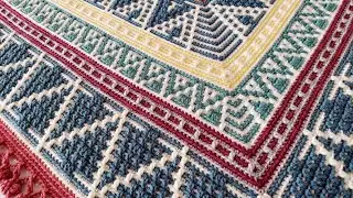 Cozy Mosaic Christmas - new rectangle overlay mosaic crochet in rounds from center-out pattern
