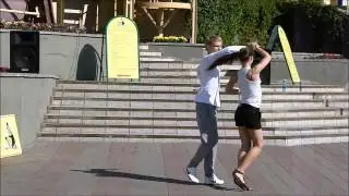 Танцы на улице в стиле ча-ча-ча