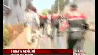 1 Mayısta Yere Düşen Kadına Tekme