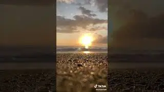 День уходит с земли.