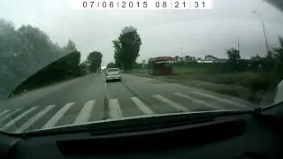 Авария на пешеходном переходе.