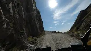 byerrebi Tricker Apuane, Arni con amici.