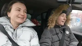 И в выходные дома не сидим